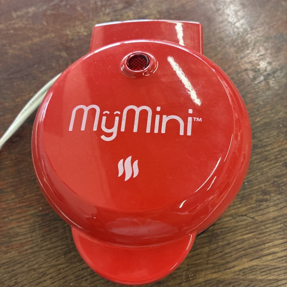 MyMini Red Non-Stick Mini Pancake Maker Breakfast Appliance 6.5" x 5" Working